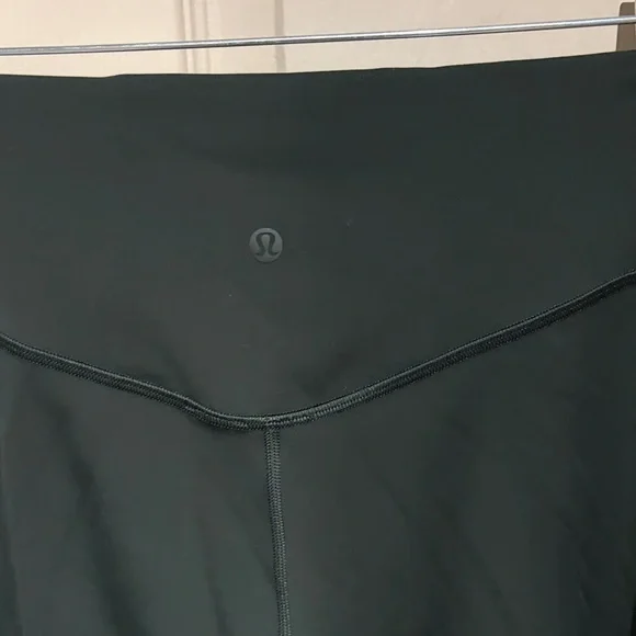 EUC Lululemon Set - Picture 8 of 9